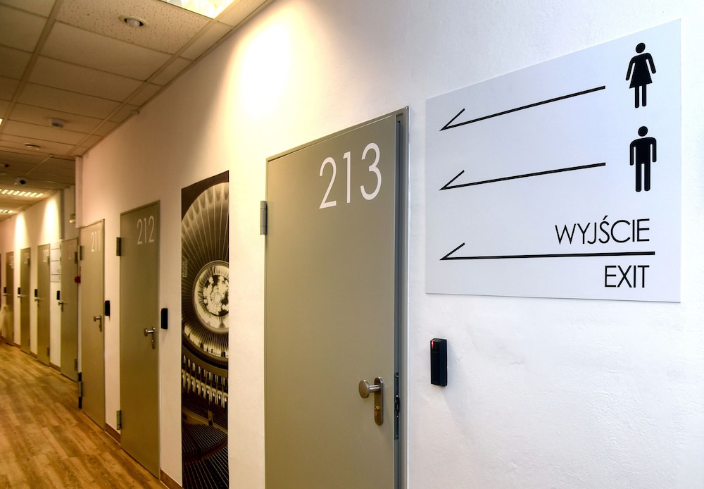 WARSAW HOSTEL CENTRUM 35/73