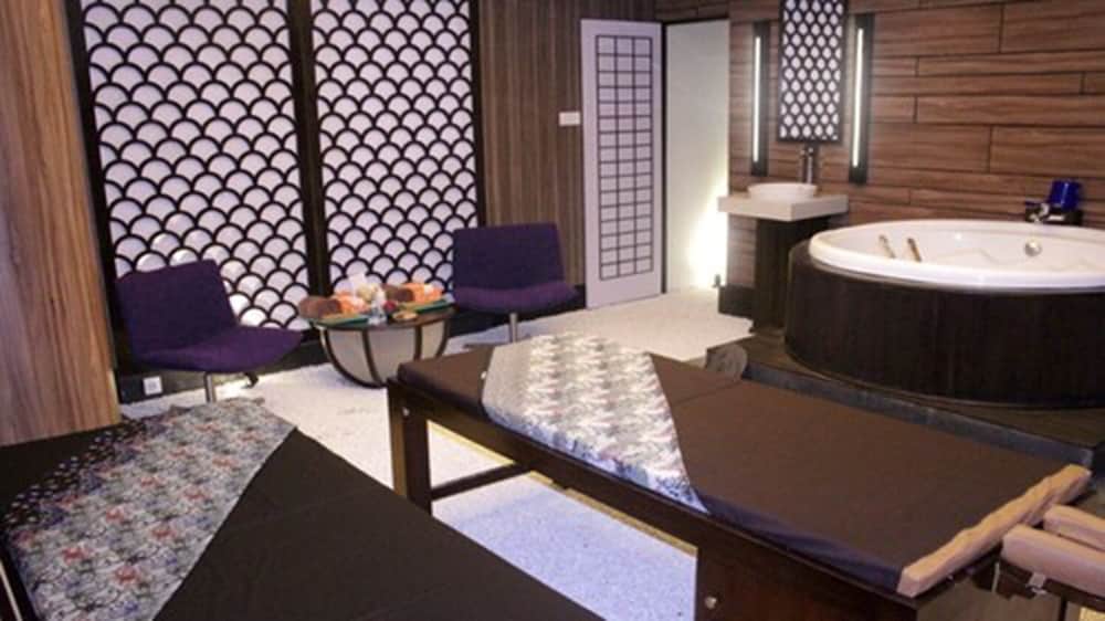 Aston Madiun Hotel and Conference Center 19/39
