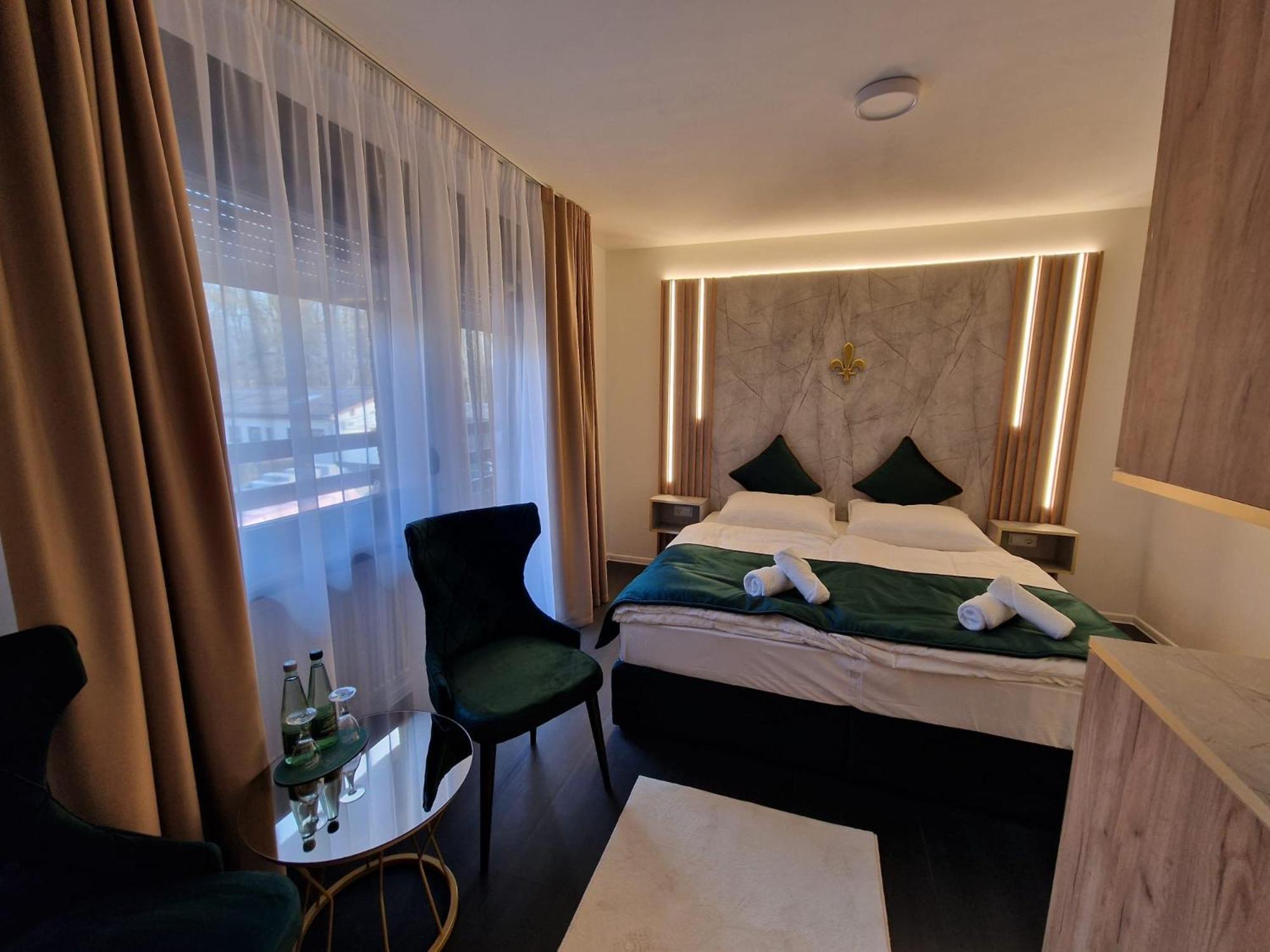 Lilium Resort Hotel & Restaurant 16/25