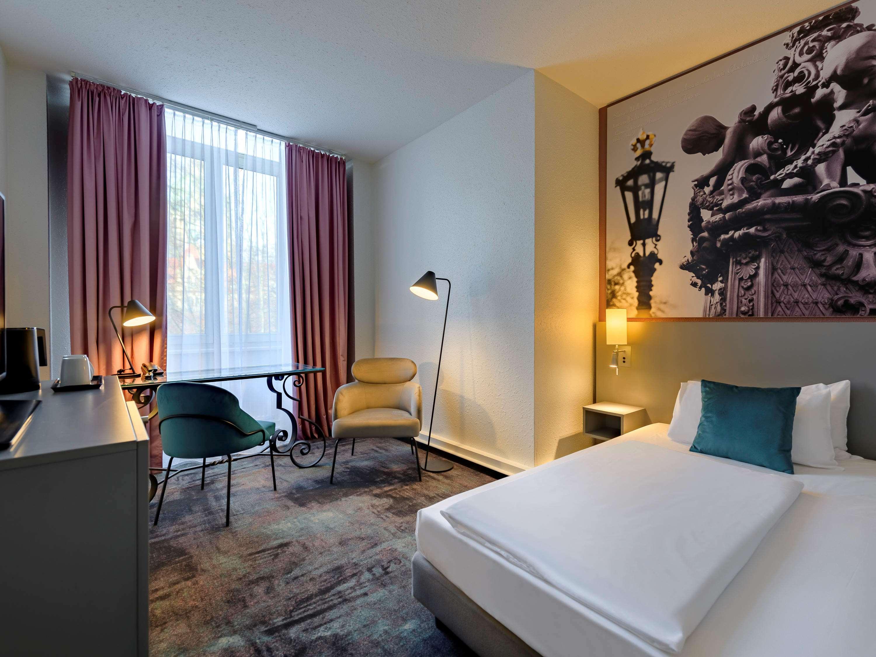 STANDARD, SINGLE BED