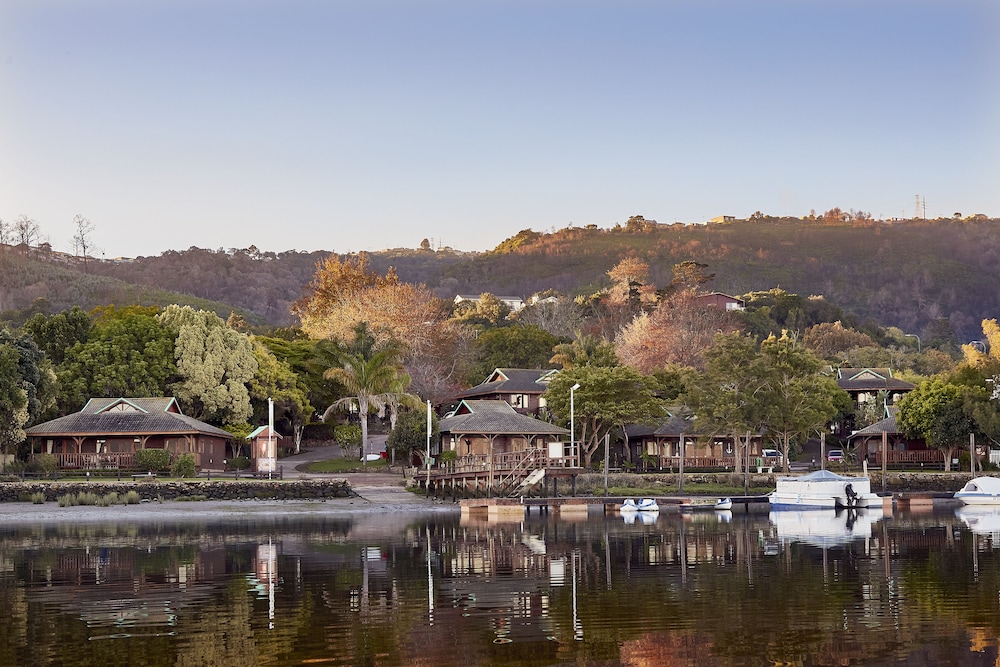 KNYSNA RIVER CLUB - KNYSNA 65/76