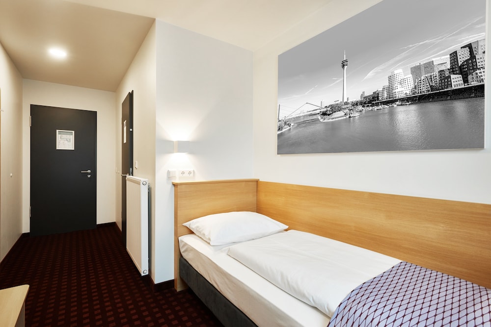 Mcdreams Hotel Düsseldorf-City 9/35