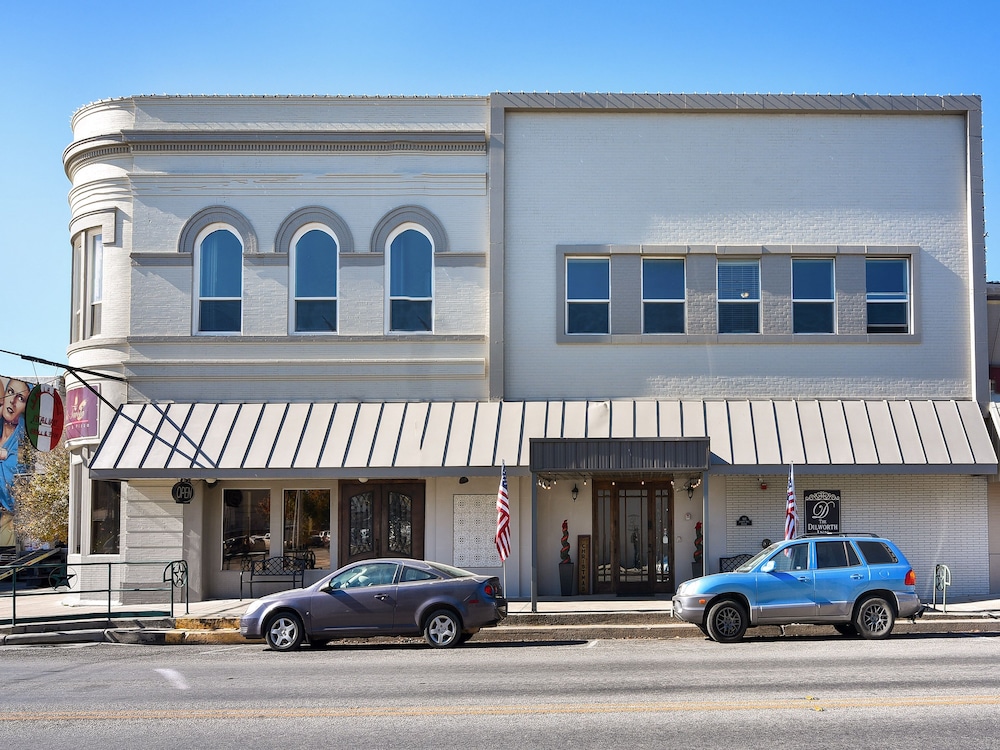 The Dilworth Inn Suites 2/46