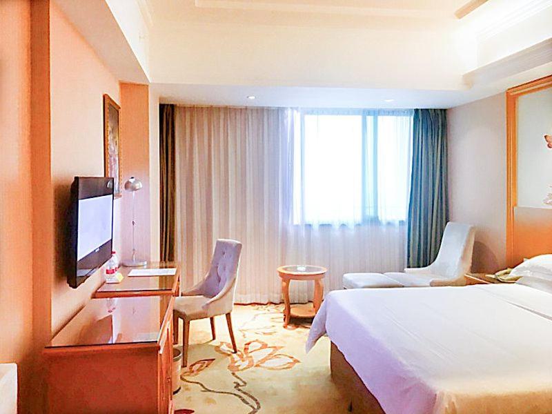 Vienna Hotel (Huizhou Yuanzhou) 21/31