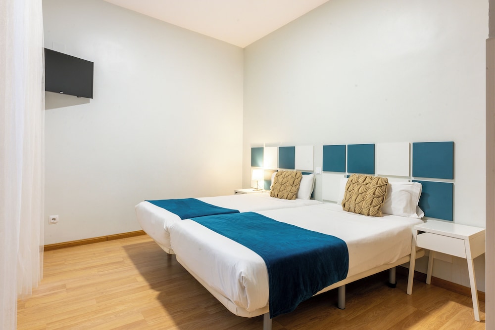 1 BEDROOM, TYPE B, APARTMENT