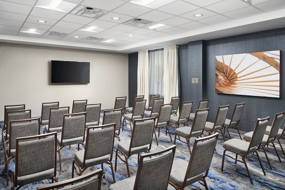 Fairfield Inn and Suites by Marriott Tampa Riverview 39/41