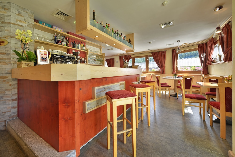 Cristallo Hotel 55/69