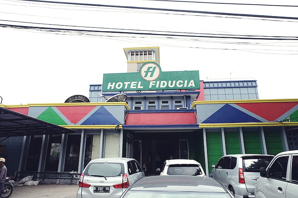 Super OYO Collection O 91409 Hotel Fiducia Otista 153 - 157 34/39