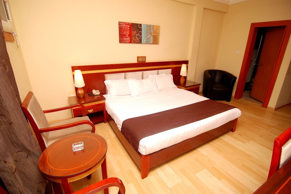 Hotel Rosebud 22/50