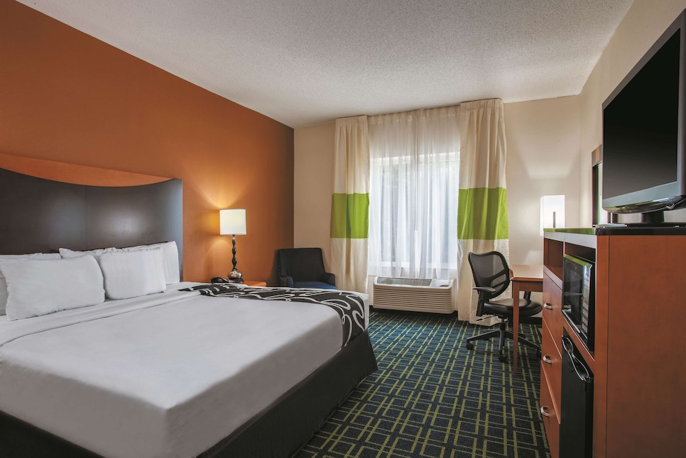 Manassas Hotel 16/58