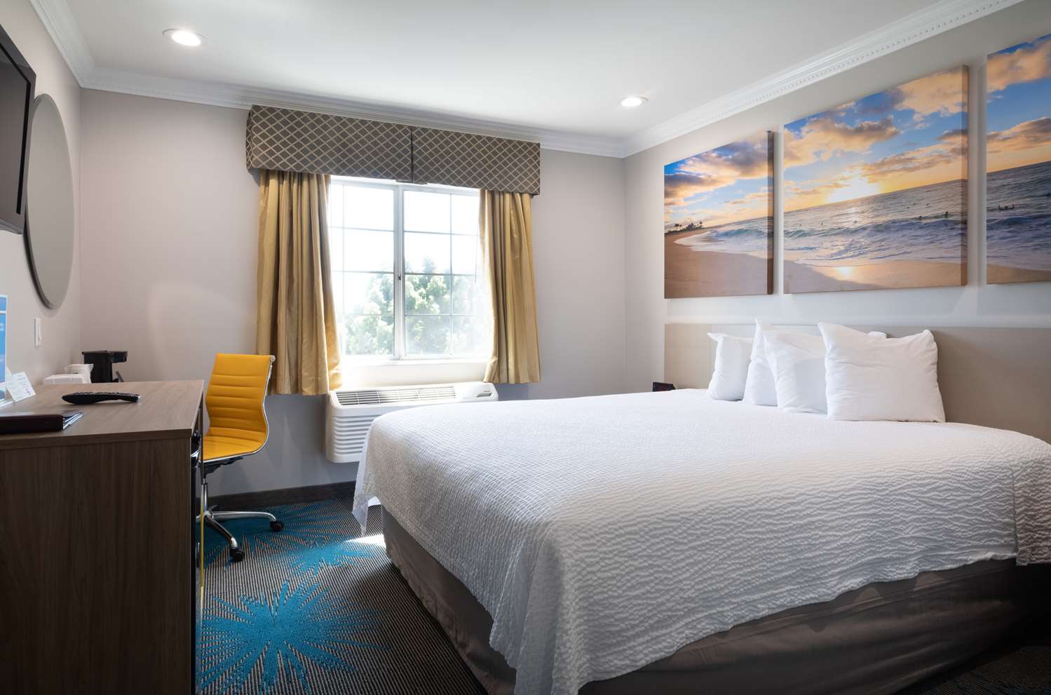 Days Inn by Wyndham Santa Monica 29/45