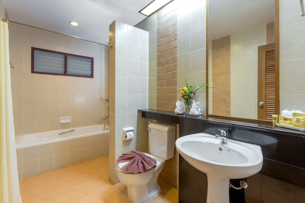 AUTHONG RESIDENCE PATTAYA 32/33