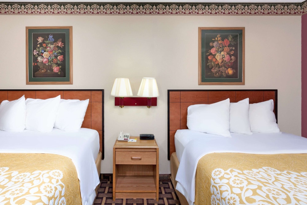Days Inn by Wyndham Lexington 9/25