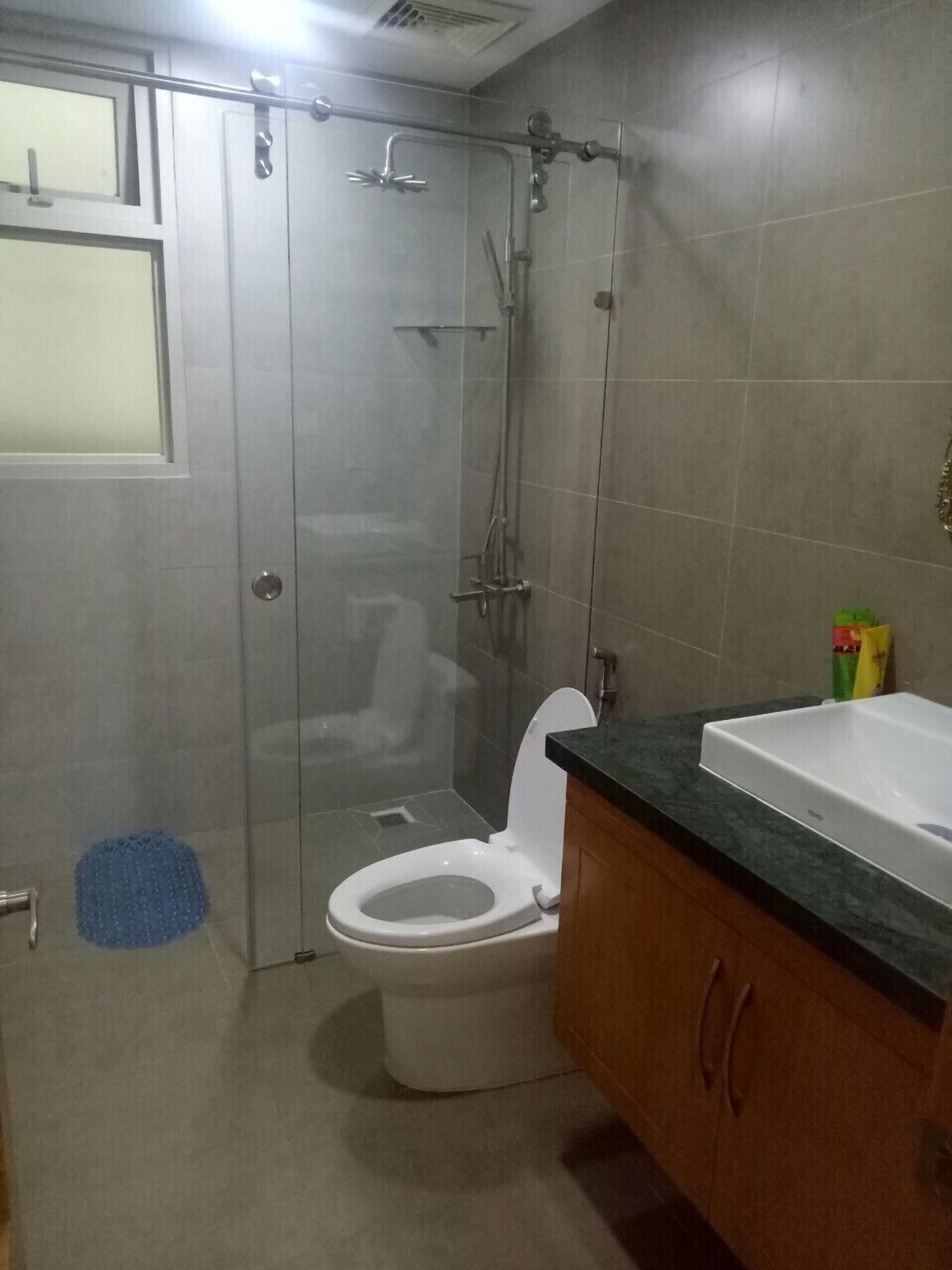 3 BEDROOMS, APARTMENT