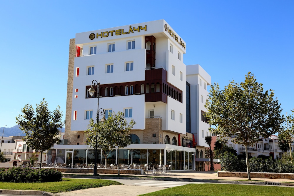 Hotel A44 1/52