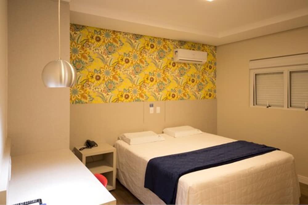 Hiber Hotel 12/59