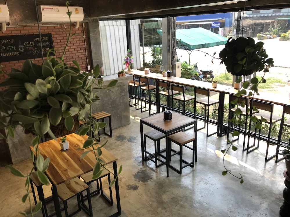Tonfang Hotel 38/49