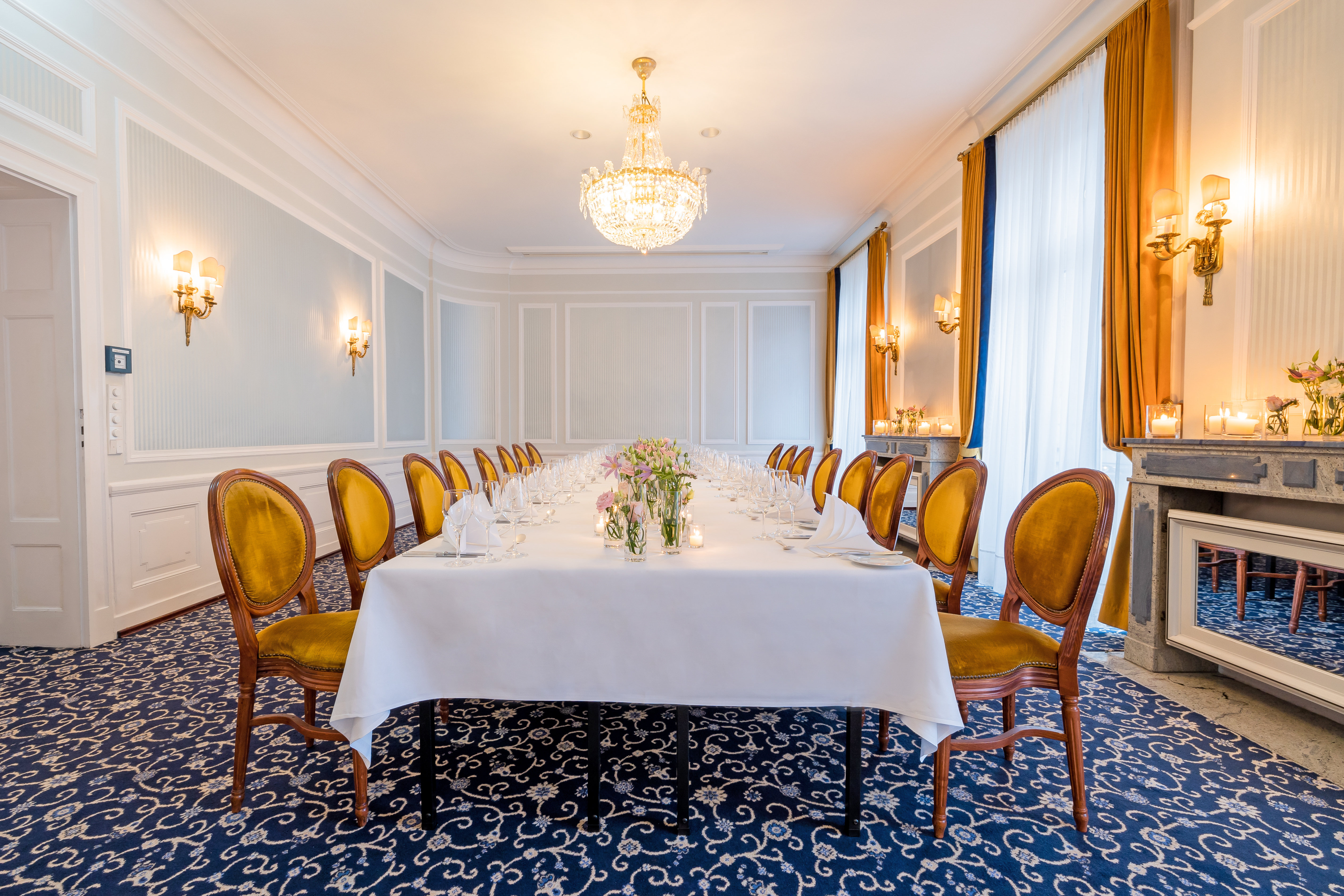 Excelsior Hotel Ernst 24/82