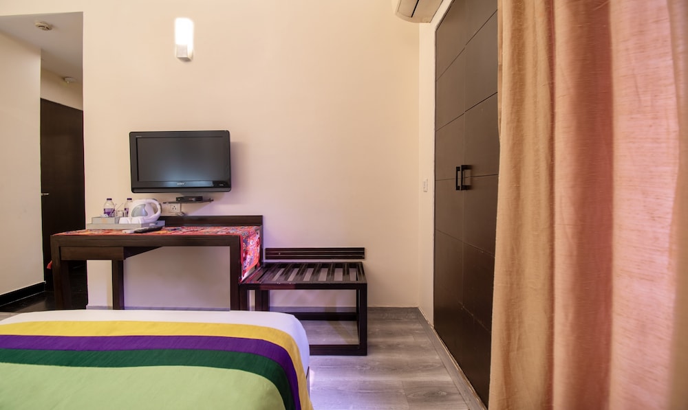 CABANA HOTEL 20/41