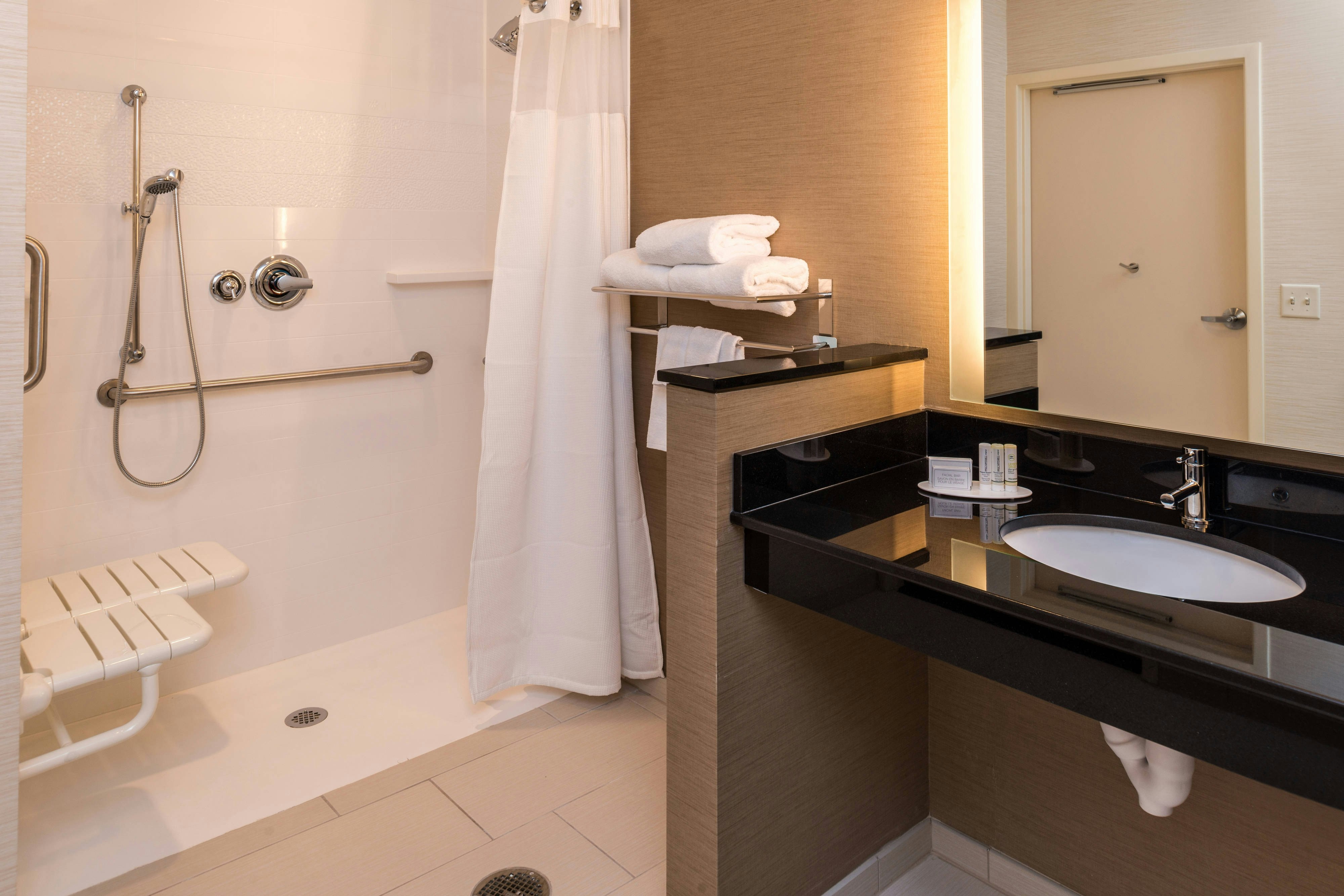 غرفة بسرير كينج، Fairfield Inn Suites By Marriott Orlando East Ucf Area 4/6