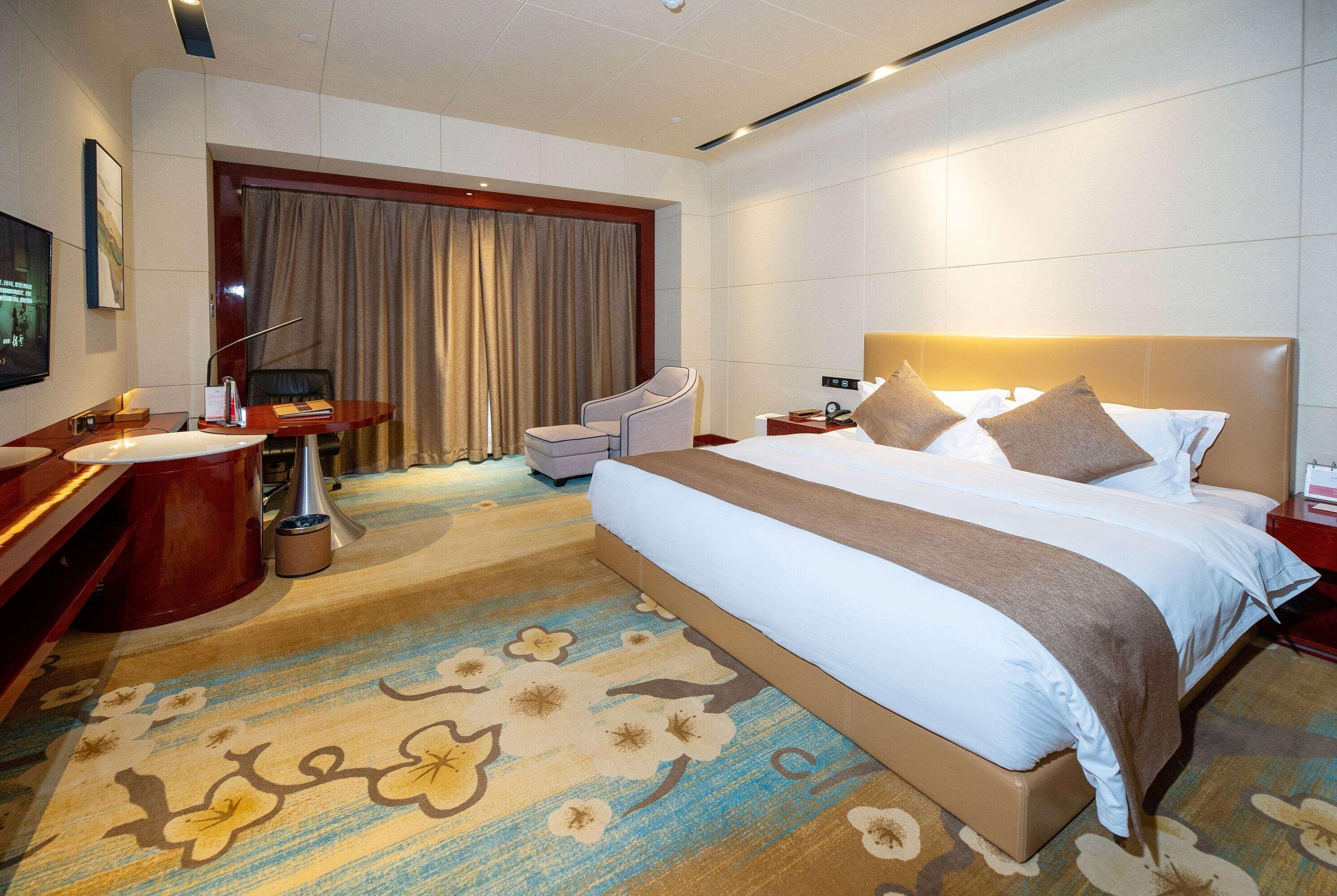 Ramada by Wyndham Wuhan Dongxihu 9/35