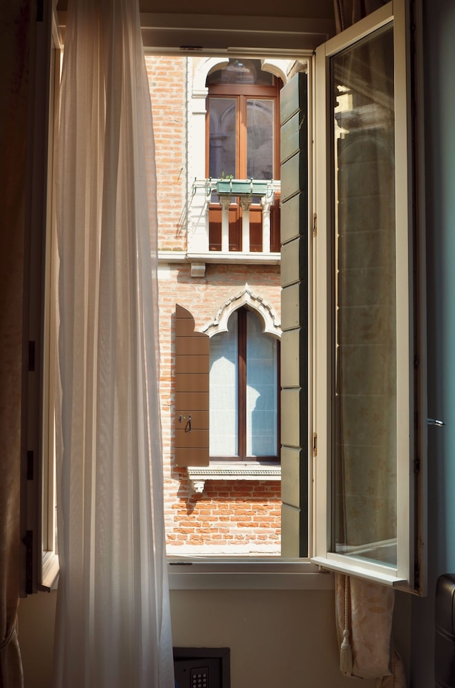 Hotel Tiepolo 64/64