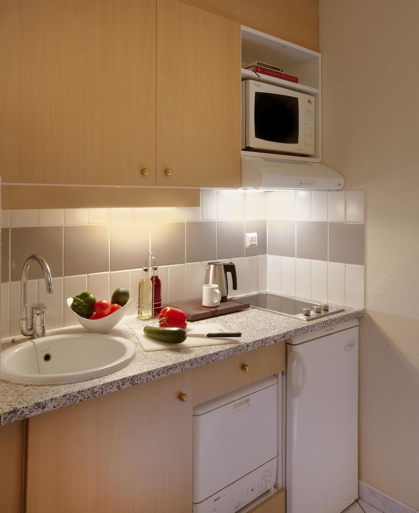 Citadines Bastille Gare de Lyon Paris 44/55