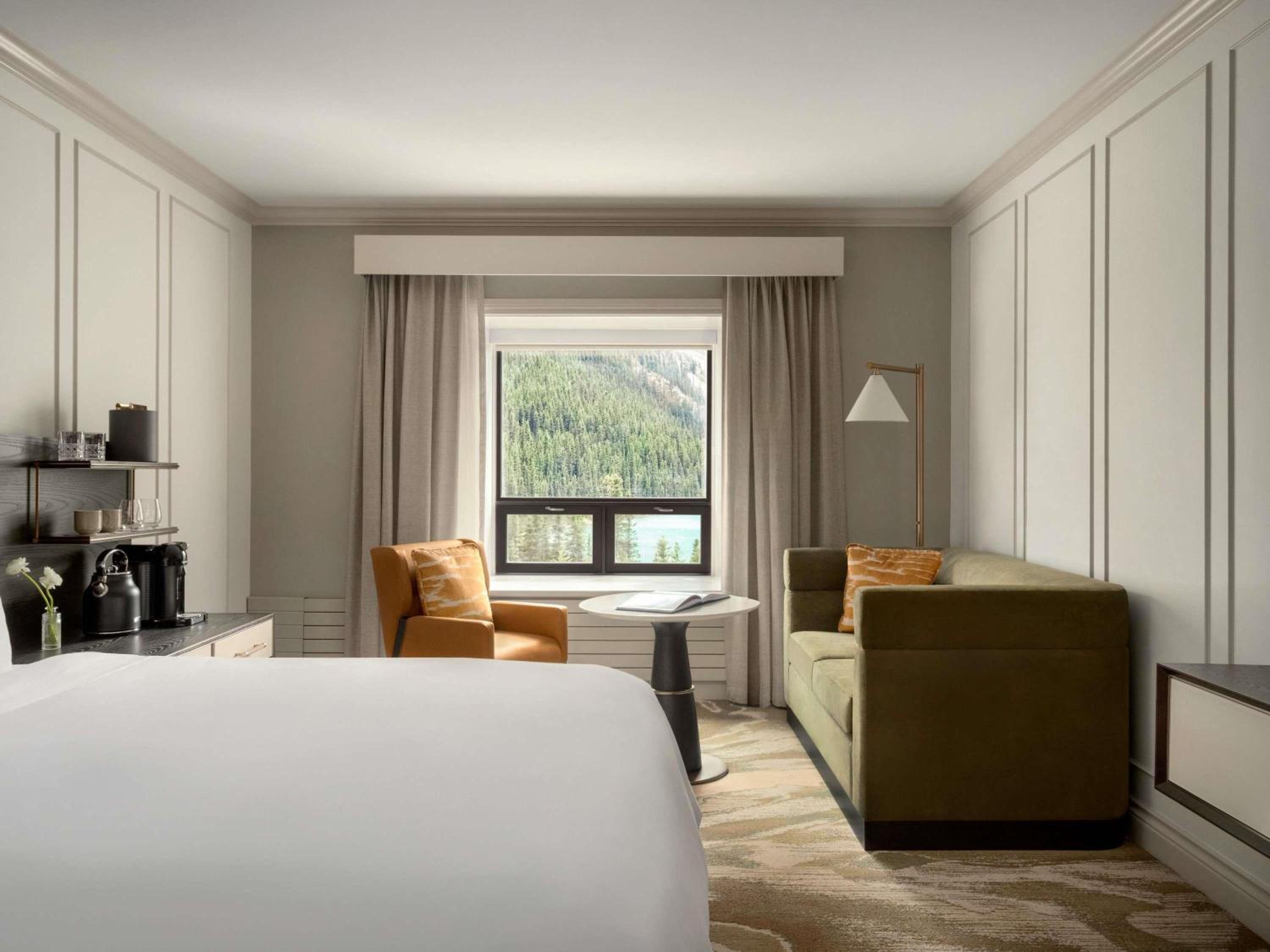 Deluxe, King Bed, Mount Temple Wing, Accessible