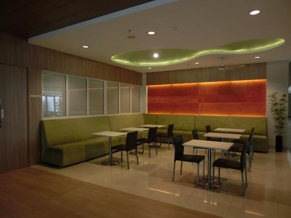 IZI Hotels 33/58
