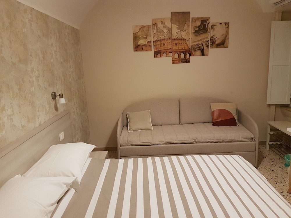 Beatus Viator Guest House 23/40