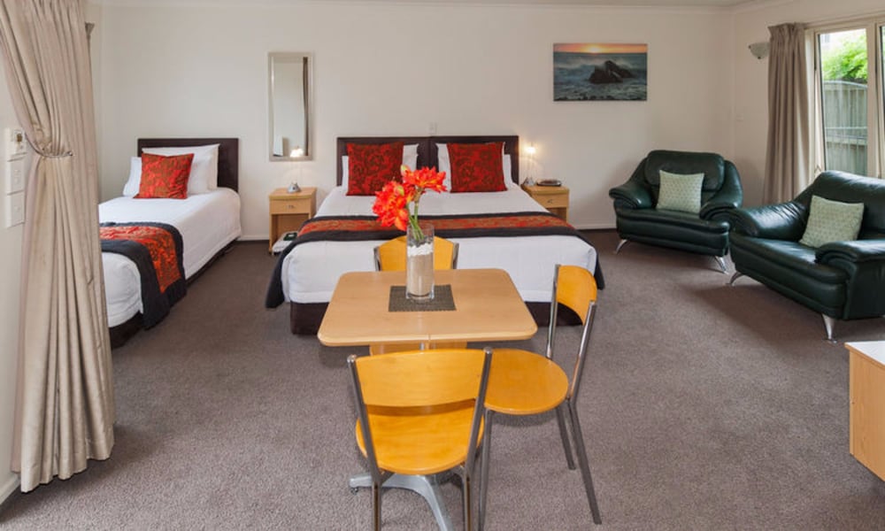 COLOMBO IN THE CITY 40/44