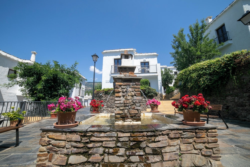 Villa Turistica de Bubion 48/57