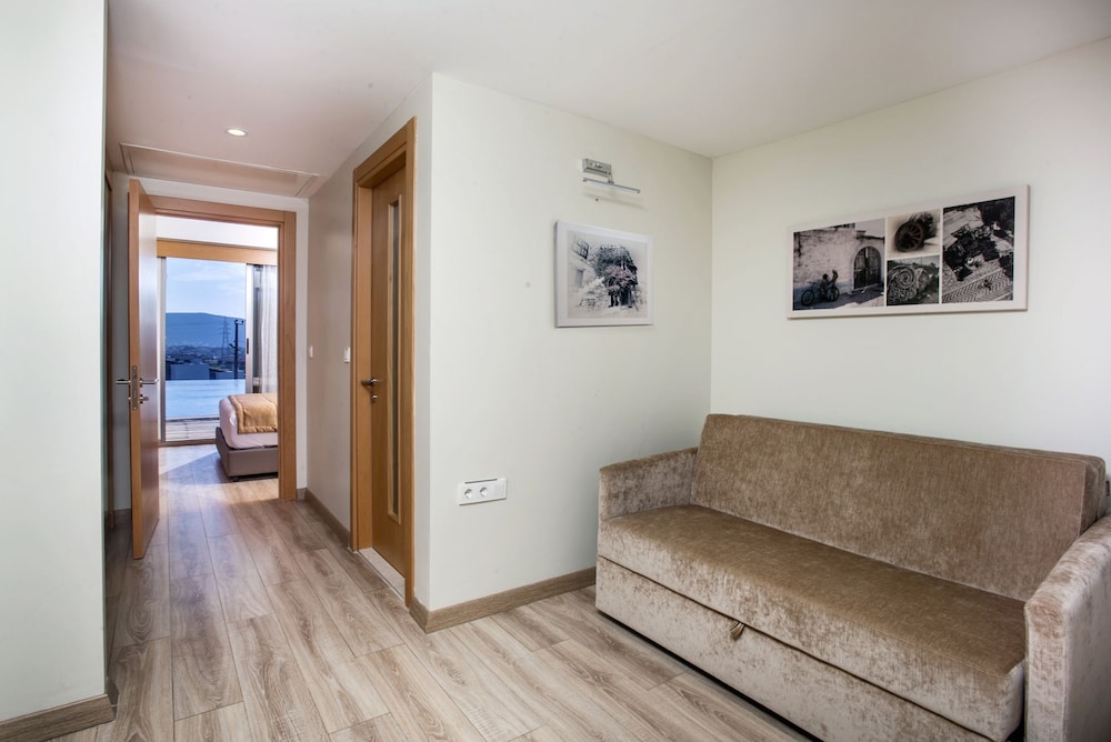 Alacati Villa Renk 30/50