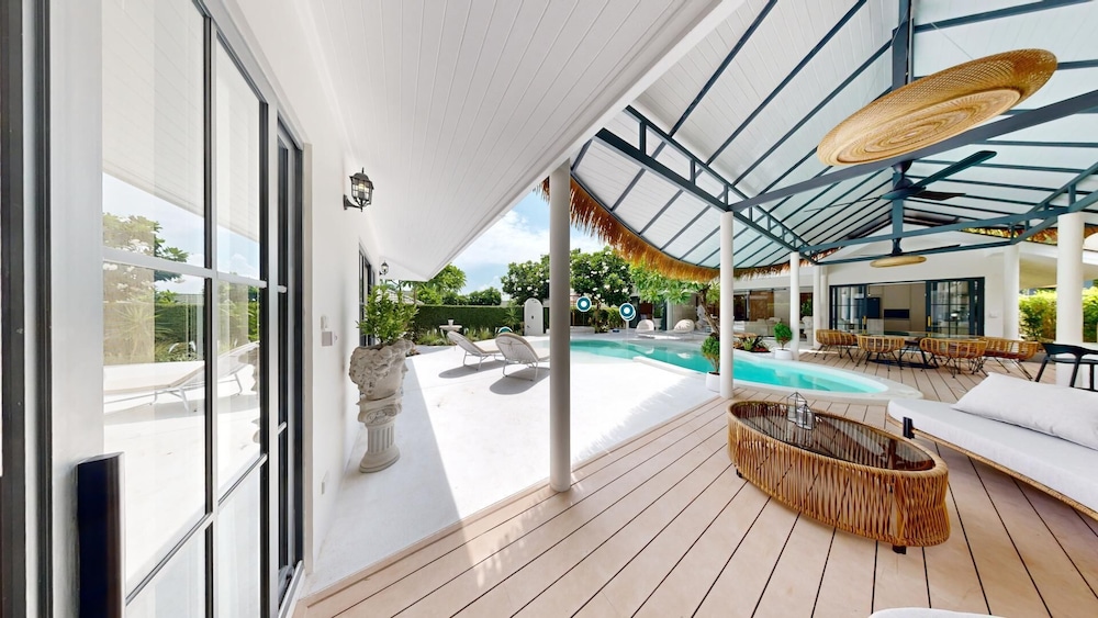 Idyllic Samui 25/50
