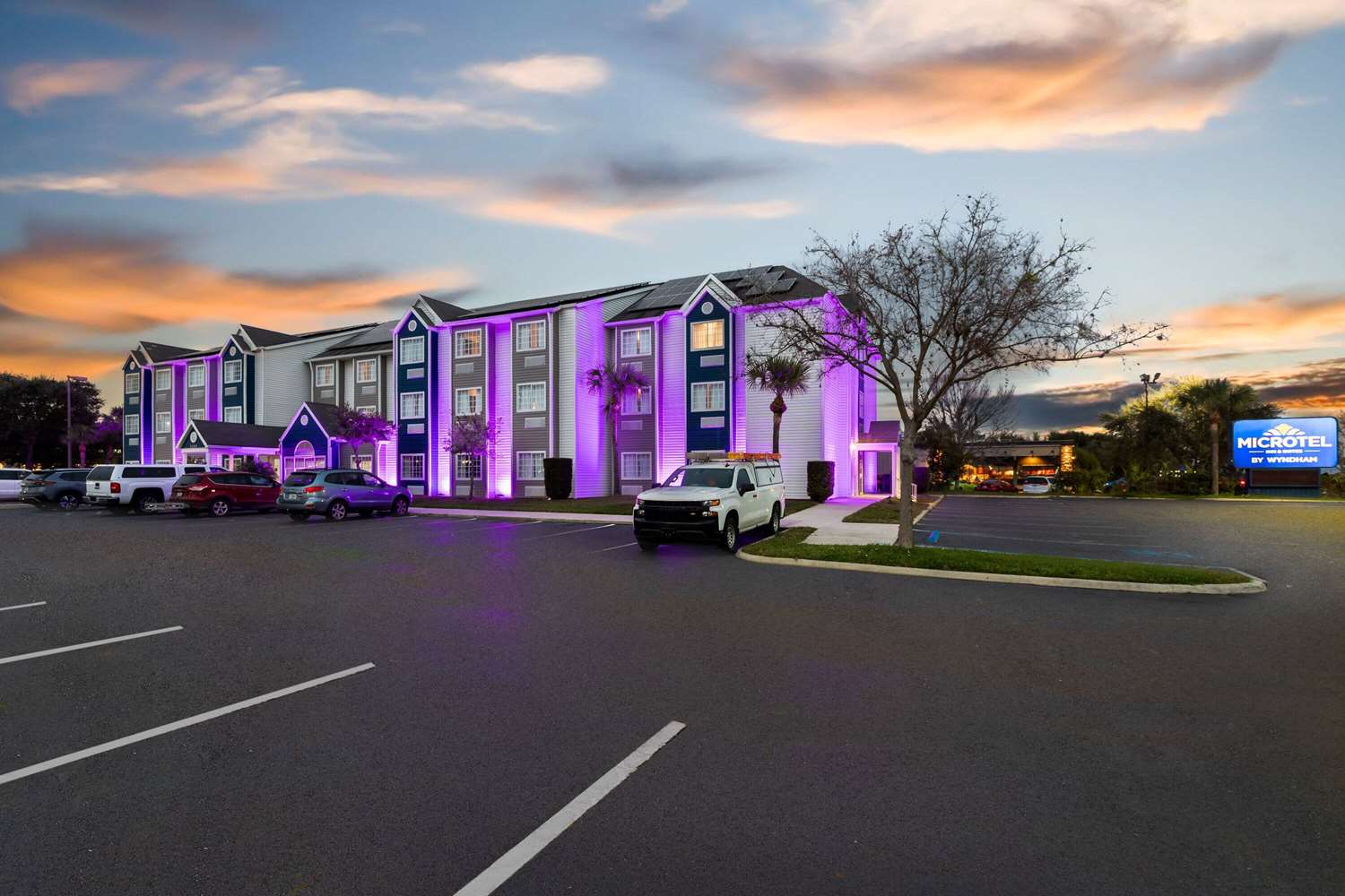 Microtel Inn Suites By Wyndham Zephyrhills 41/48