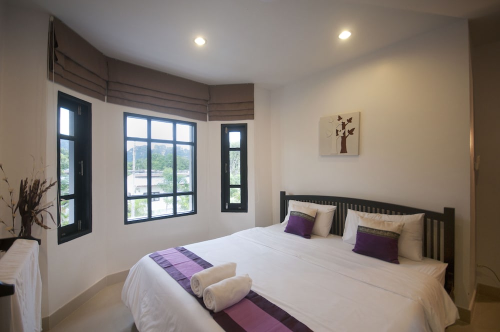 Baan Santhiya Krabi Villas 14/50