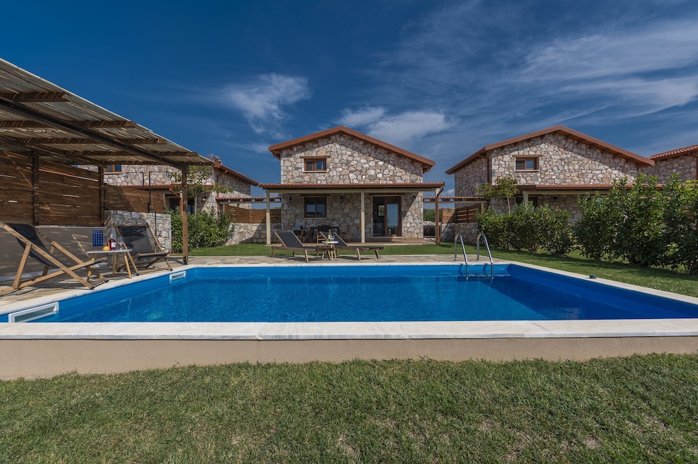 Esperanza Villas 53/67