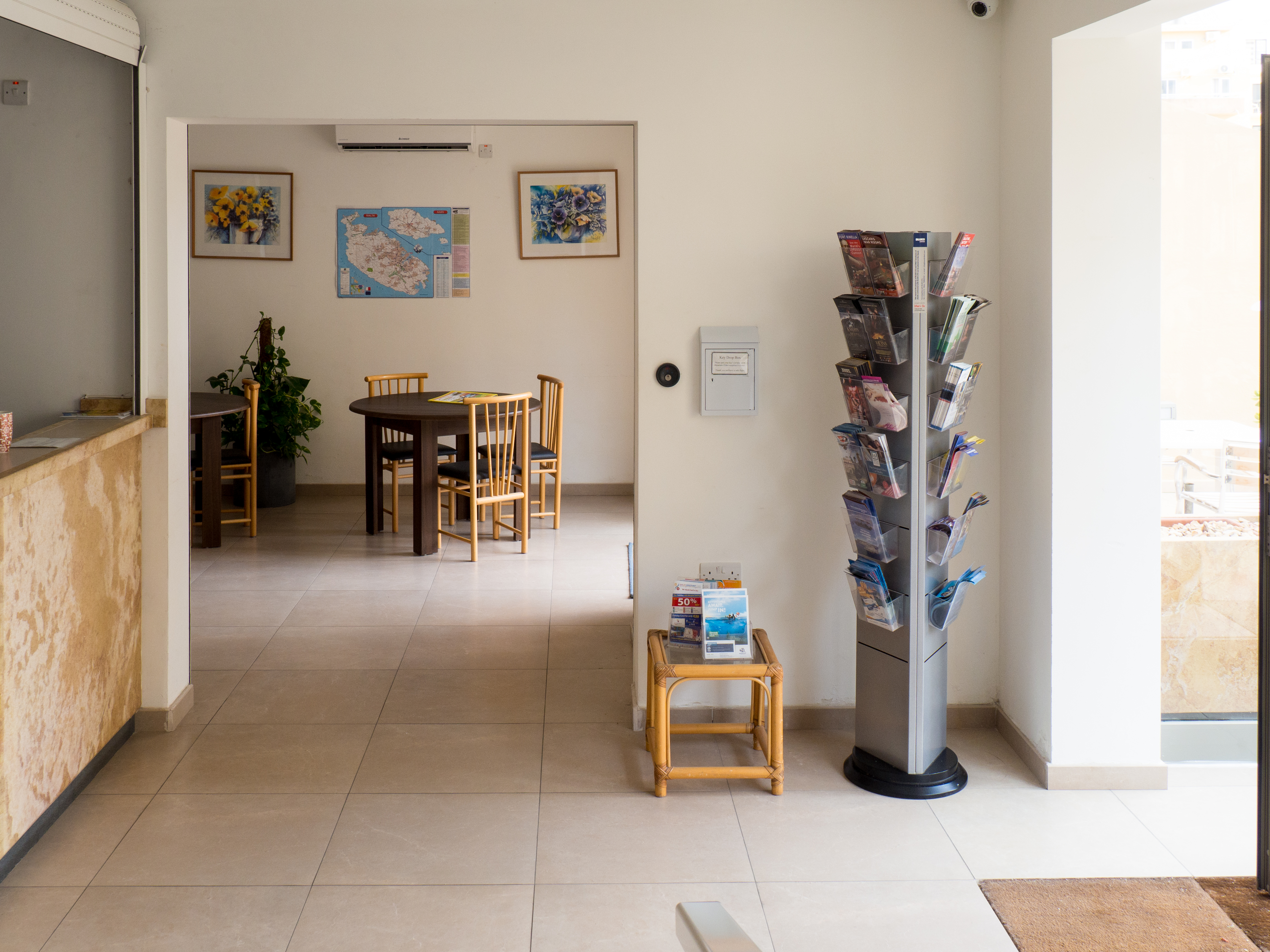 Huli Hotel and Apartments 21/25