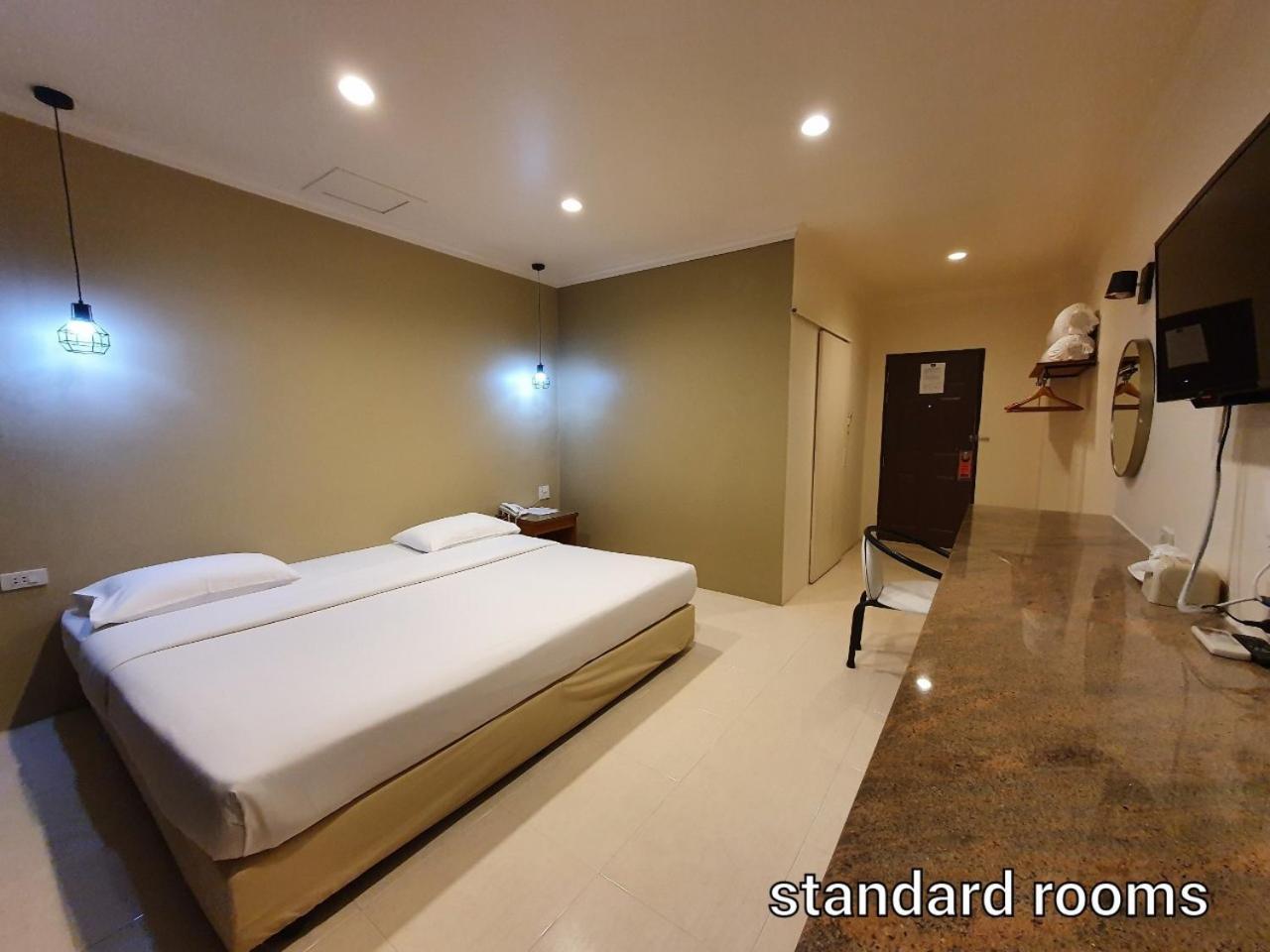 Standard, Double or Twin Bed