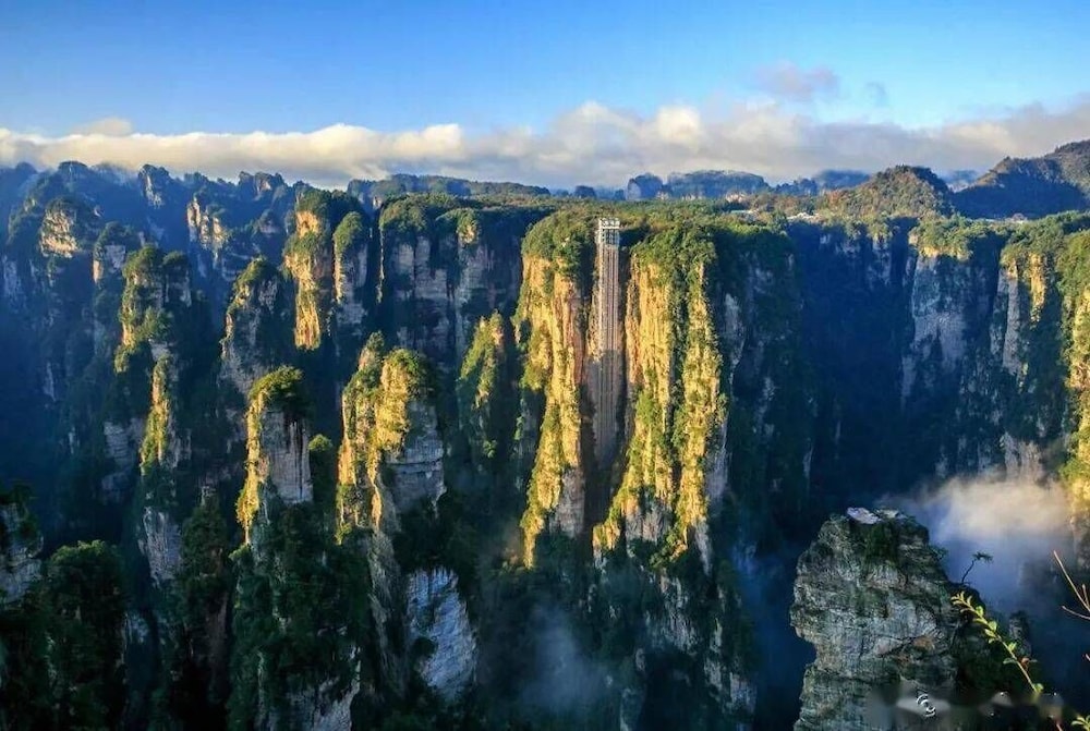 Hotel California Zhangjiajie 43/50