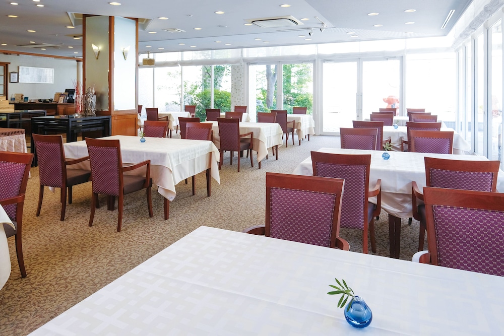 TAKAMATSU KOKUSAI HOTEL 49/65