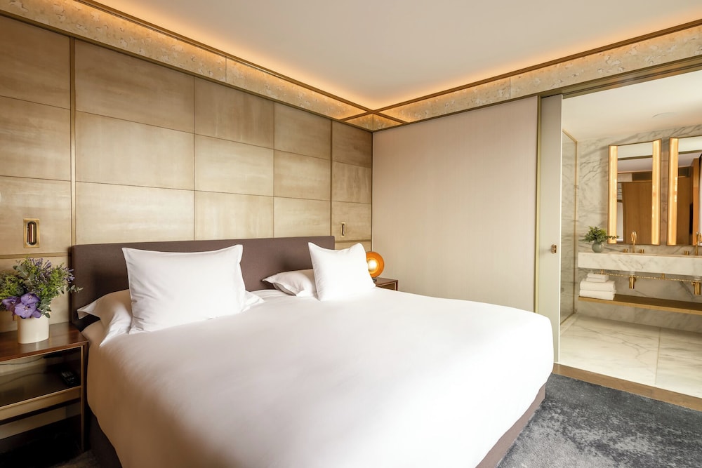 SUITE, TERRACE