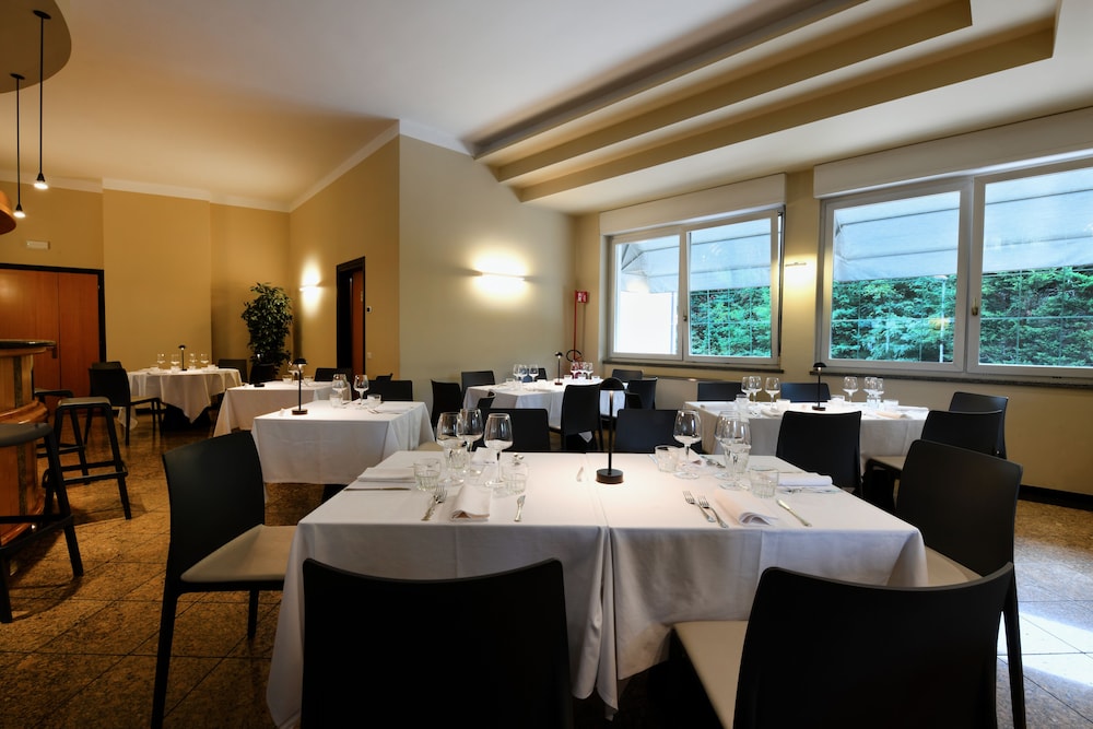 HOTEL INTERNAZIONALE 38/50