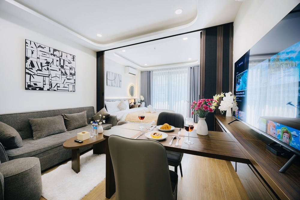Wisteria Luxury Apartment 30/50