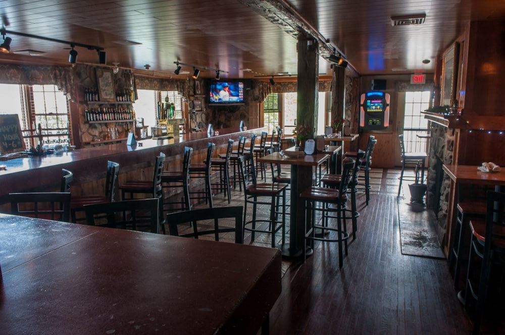 Camelot Restaurant Inn 39/50