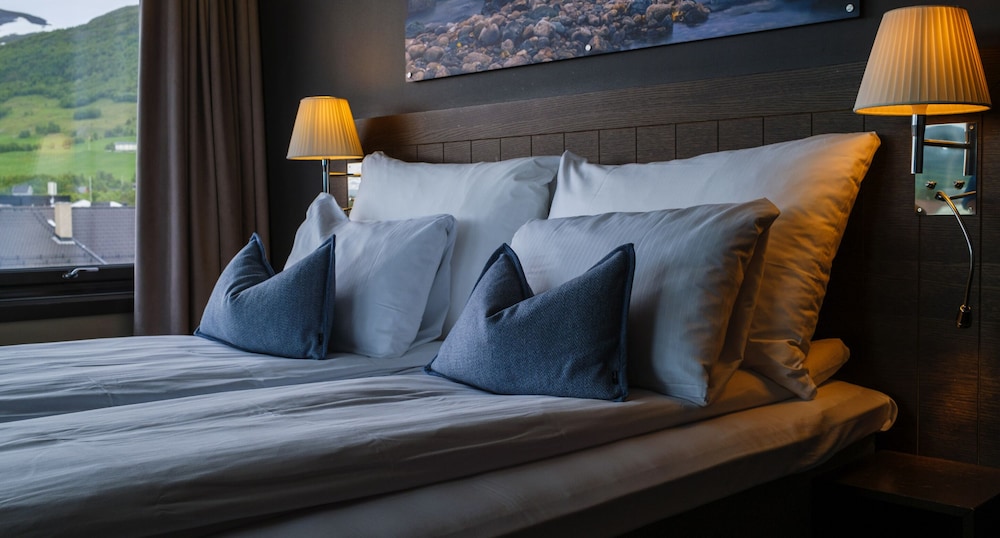 QUALITY HOTEL SKIFER 22/41