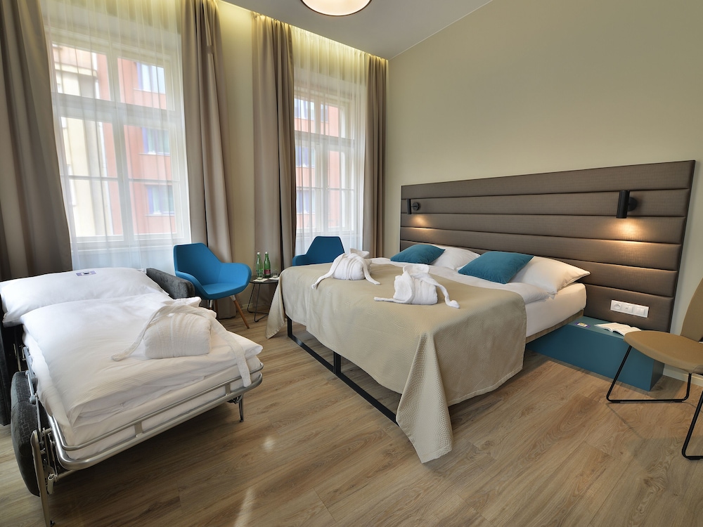 Ea Hotel New Town 11/47