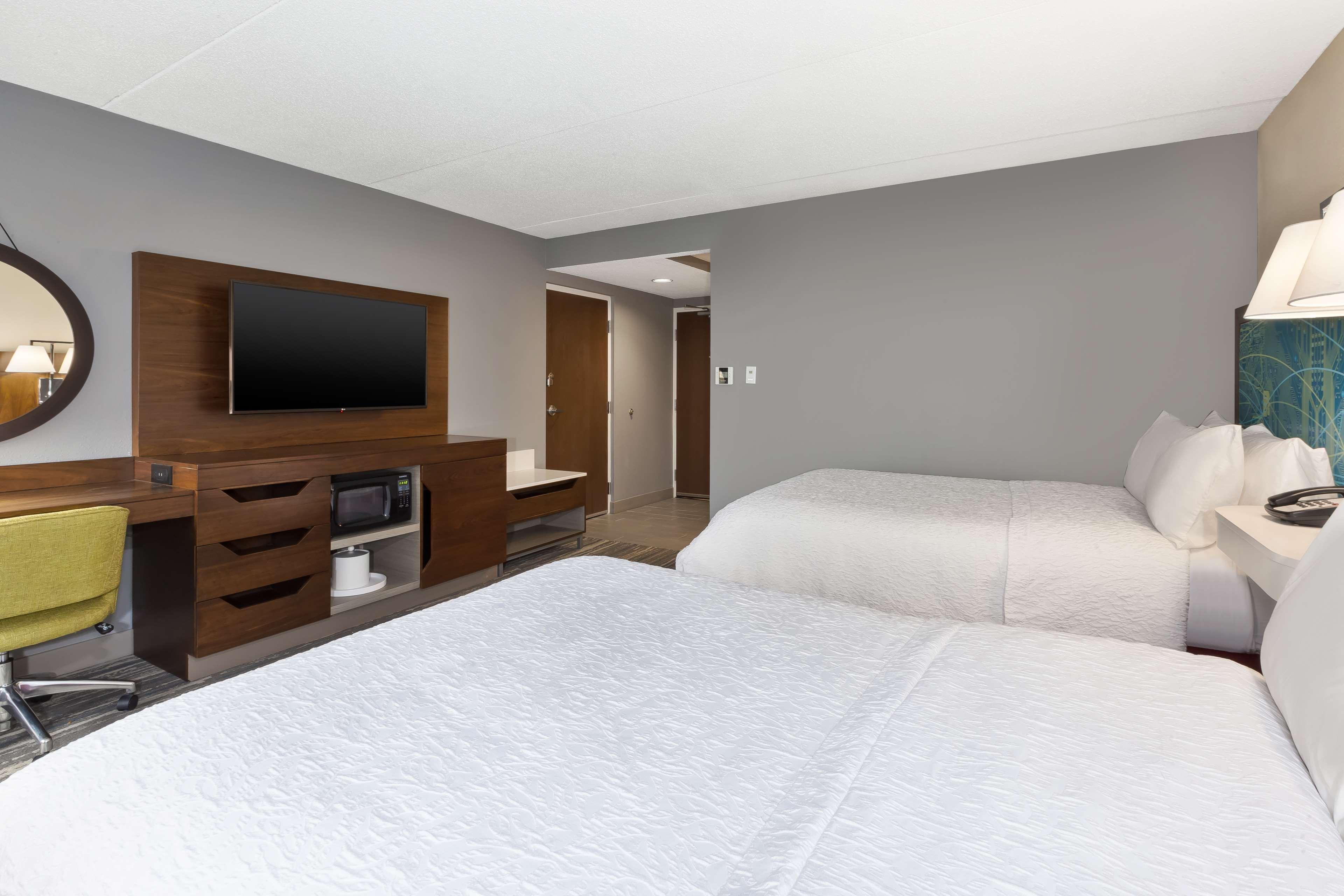Room, 2 Queen Beds 3/4