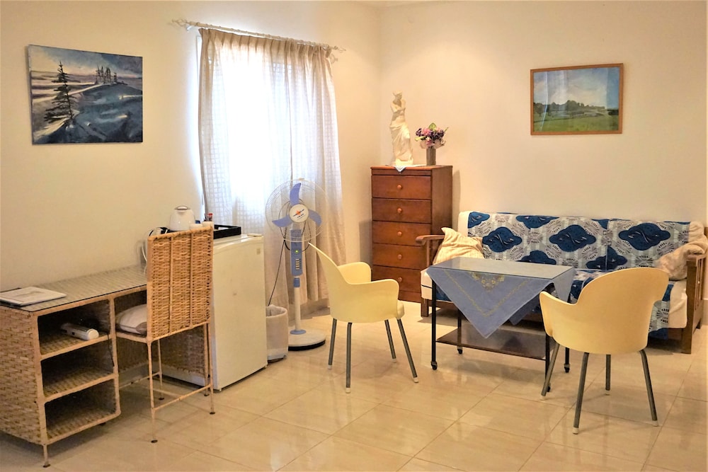 Bed And Breakfast Villa Calliandra 30/50