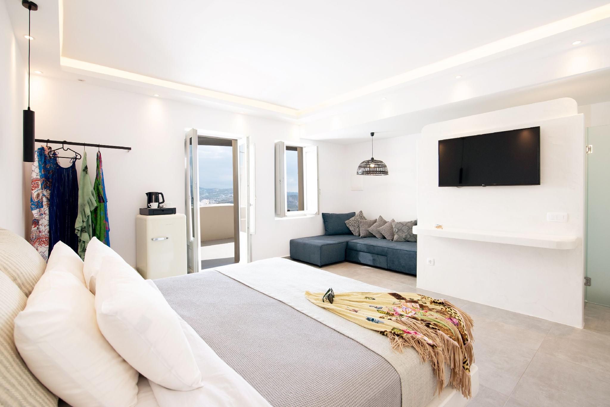 Cliff, Suite, Caldera View, Outdoor Jetted Tub